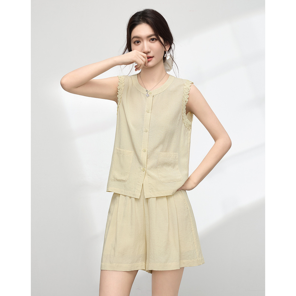 Women's Yellow Sleeveless Suit - Elastic Lace Trim recension och pris